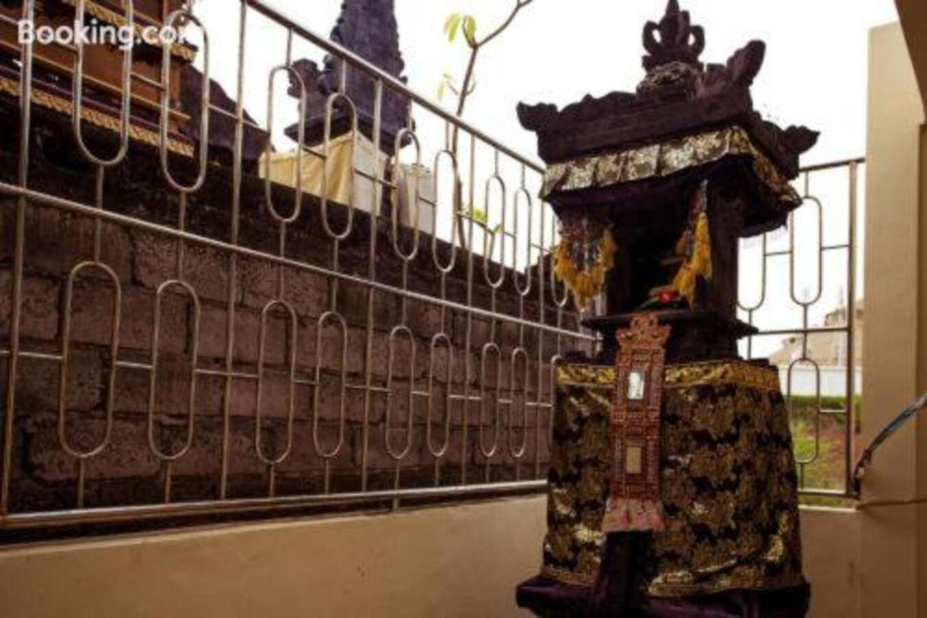 Segara Sadhu Inn Kuta By Ecommerceloka Exterior photo