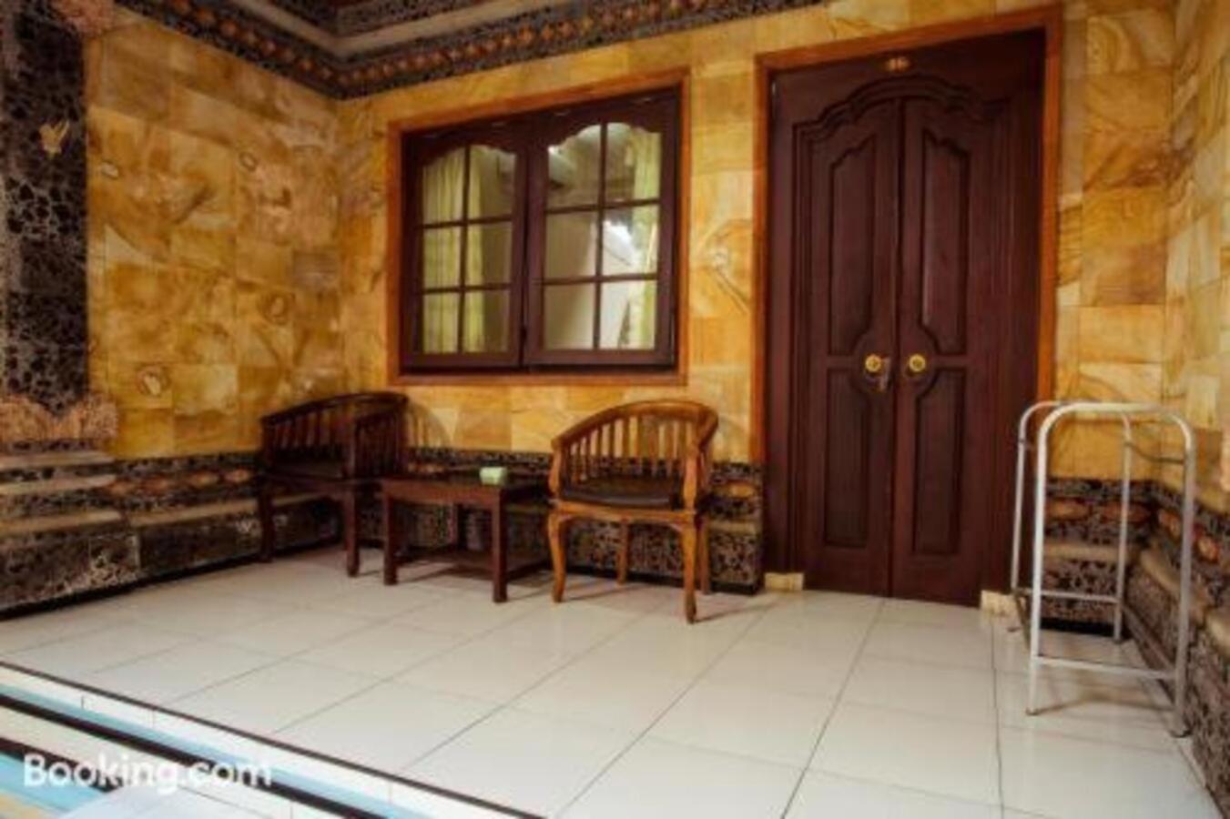 Segara Sadhu Inn Kuta By Ecommerceloka Exterior photo