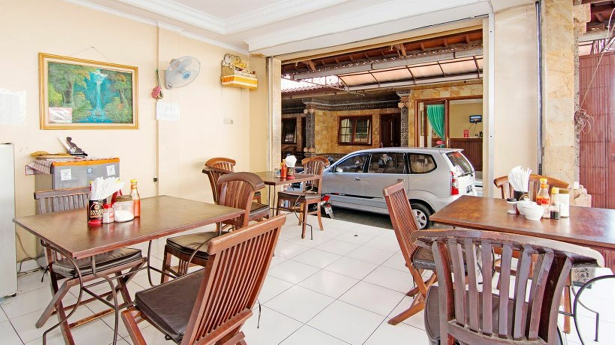 Segara Sadhu Inn Kuta By Ecommerceloka Exterior photo